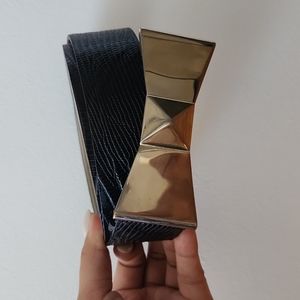 Kate Spade Leather Belt with Gold Bow Bucket Medium